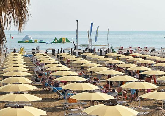 Hotel Biancospino Rimini Exterior photo